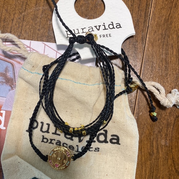 2 pura vida bracelets - Picture 2 of 3